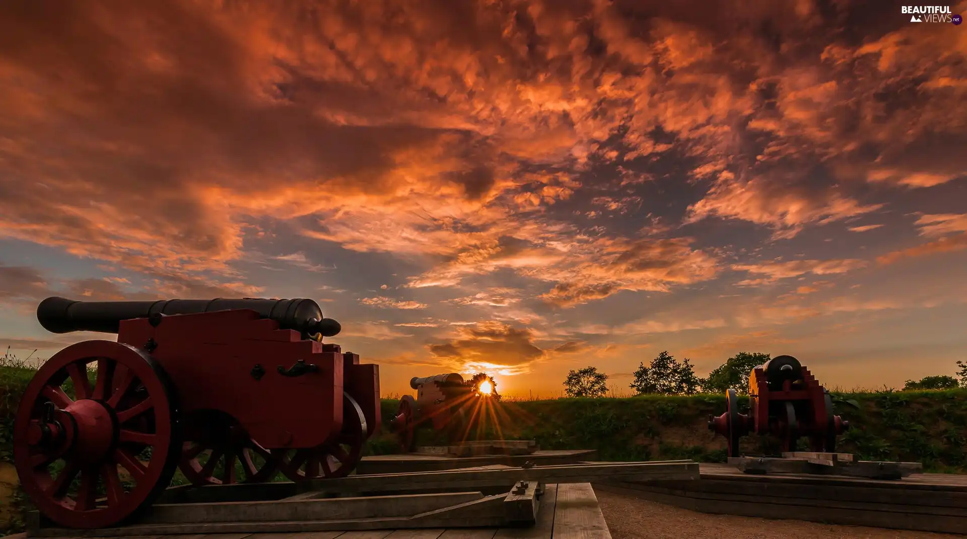 west, clouds, Cannon, sun