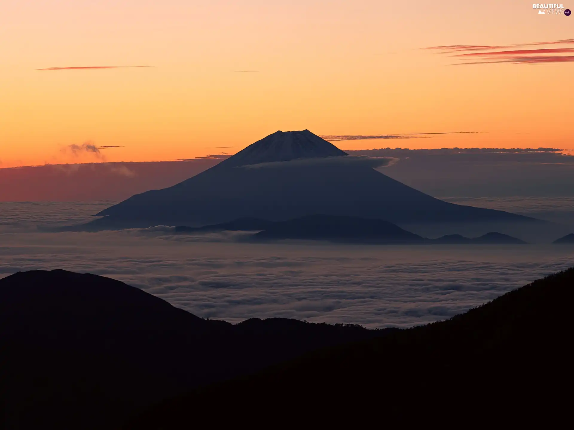 clouds, mountains, sun, rays, west