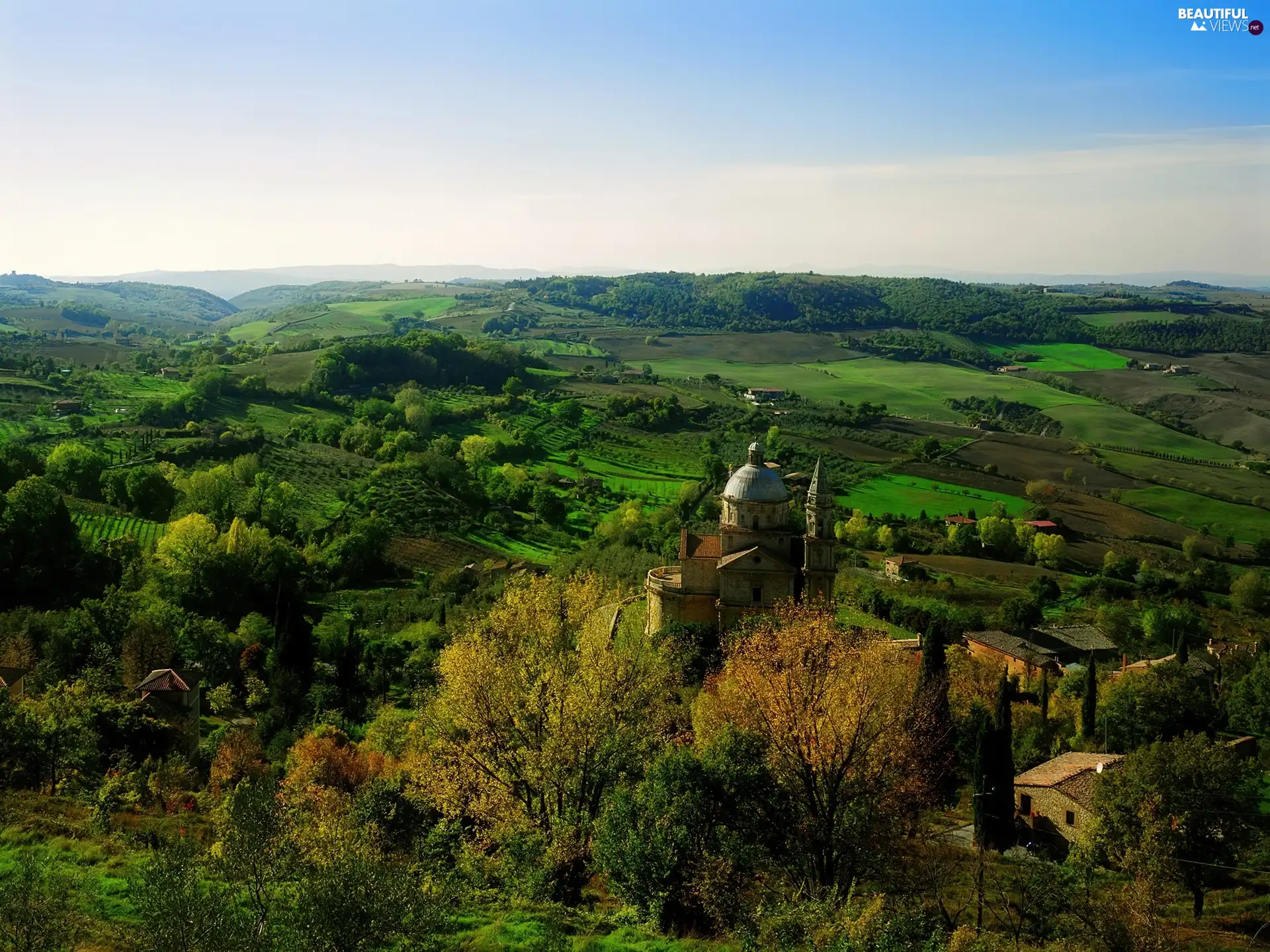 field, Italy, Monument