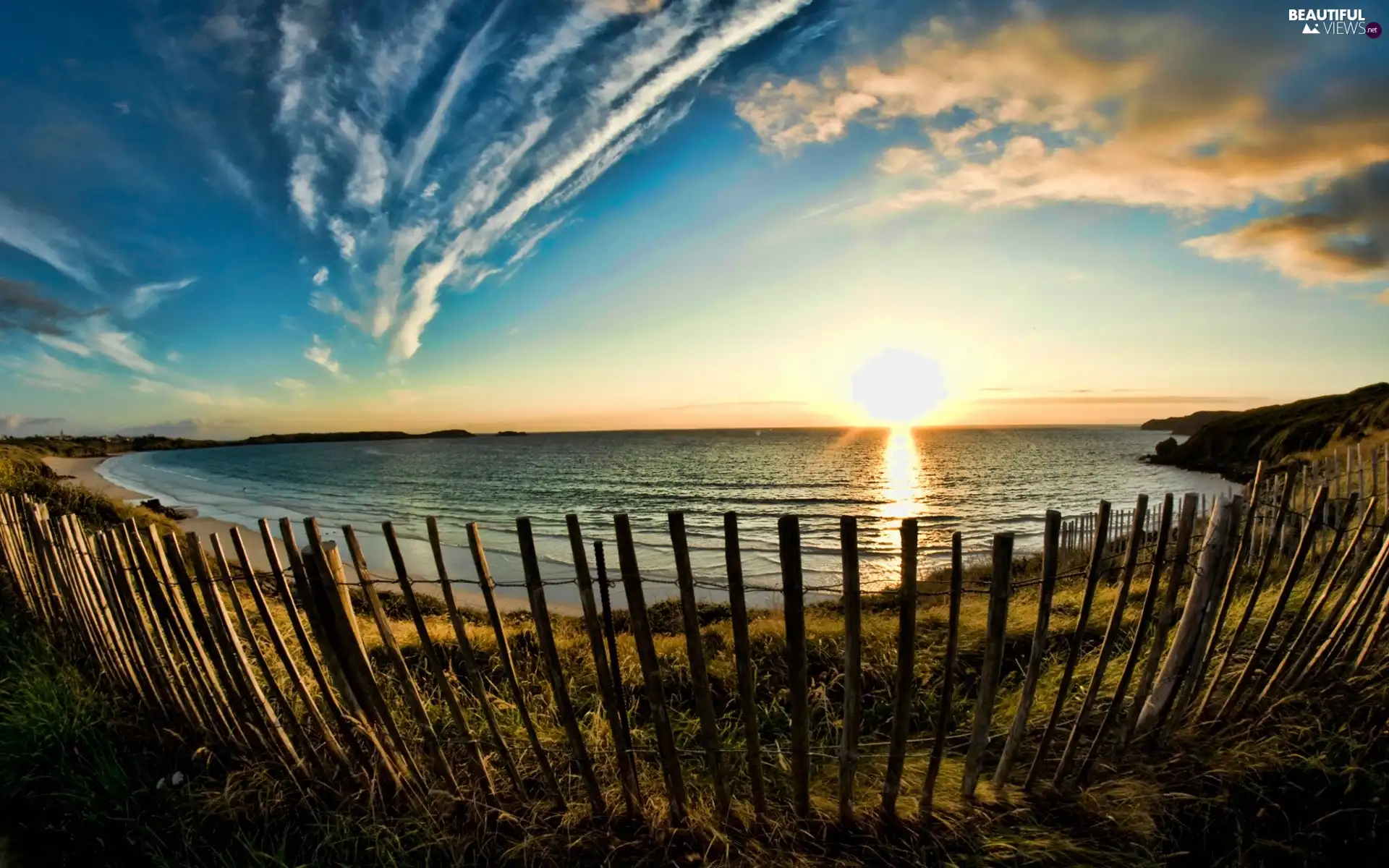 horizon, fence, sea