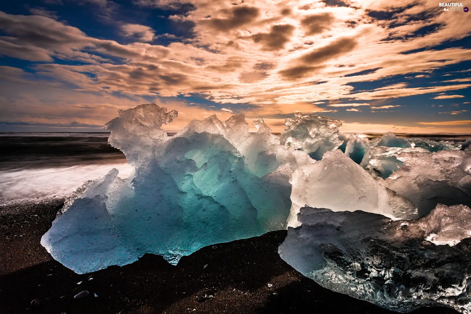 west, lumps, ice, sun