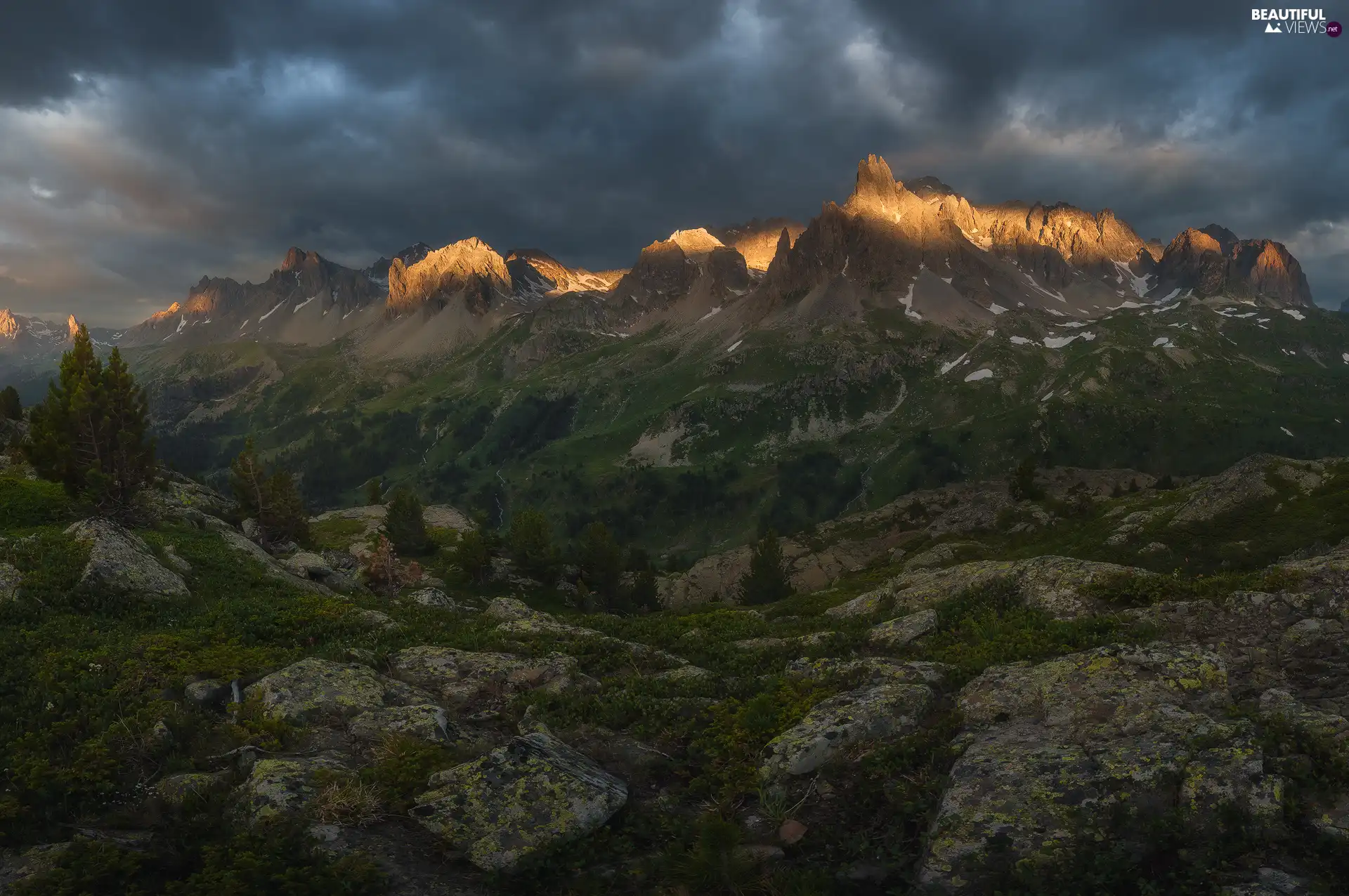 peaks, Alps, Sky, illuminated, Mountains, cloudy, France