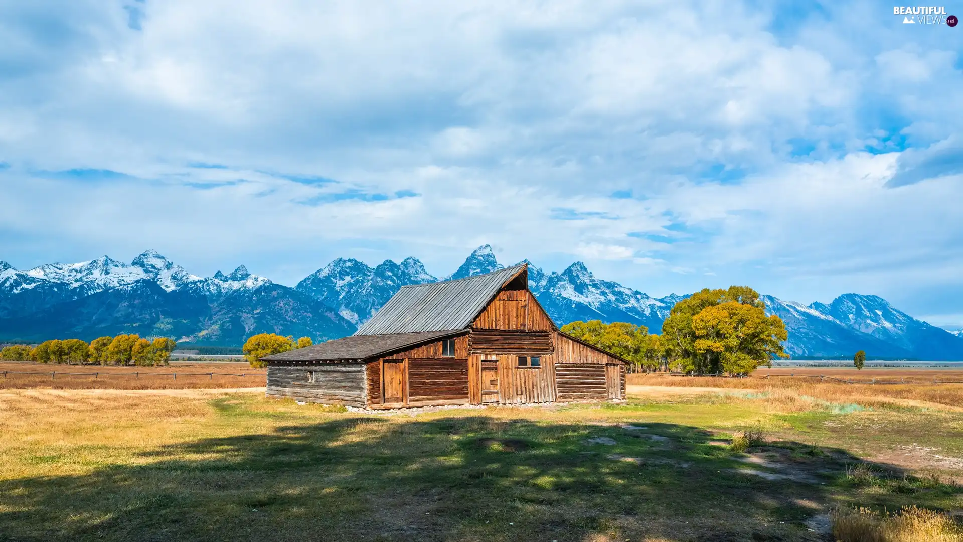 clouds, Wooden, Teton Range Mountains, State of Wyoming, trees, Barn, cottage, The United States, Grand Teton National Park, viewes