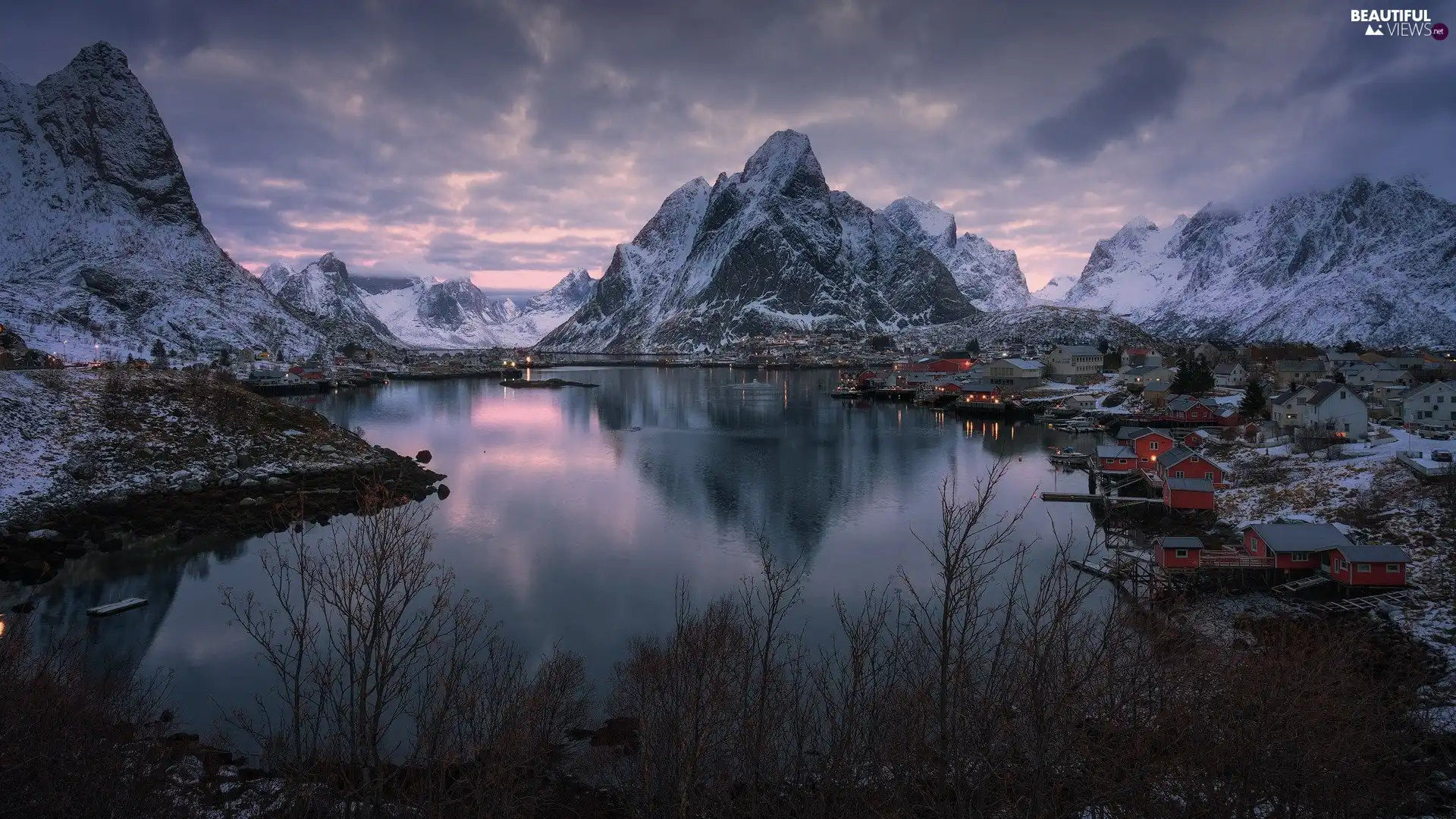 Norwegian Sea, Lofoten, Mountains, Reine Village, Norway, Houses, clouds