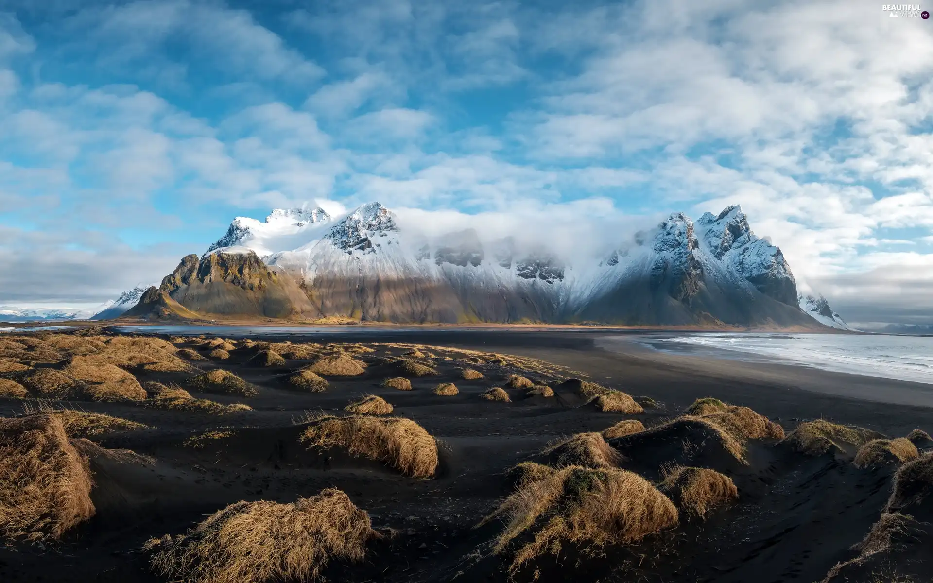 Stokksnes Beach, Mountains, grass, clouds, Clumps, Vestrahorn mountain, iceland, Fog