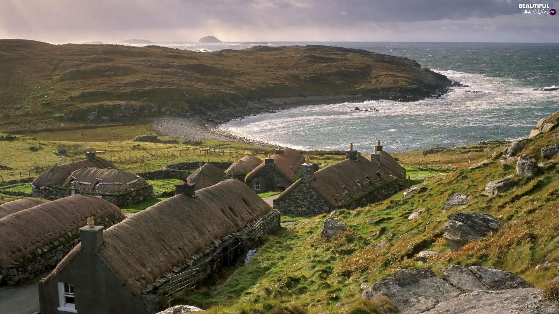 Stones, sea, Houses