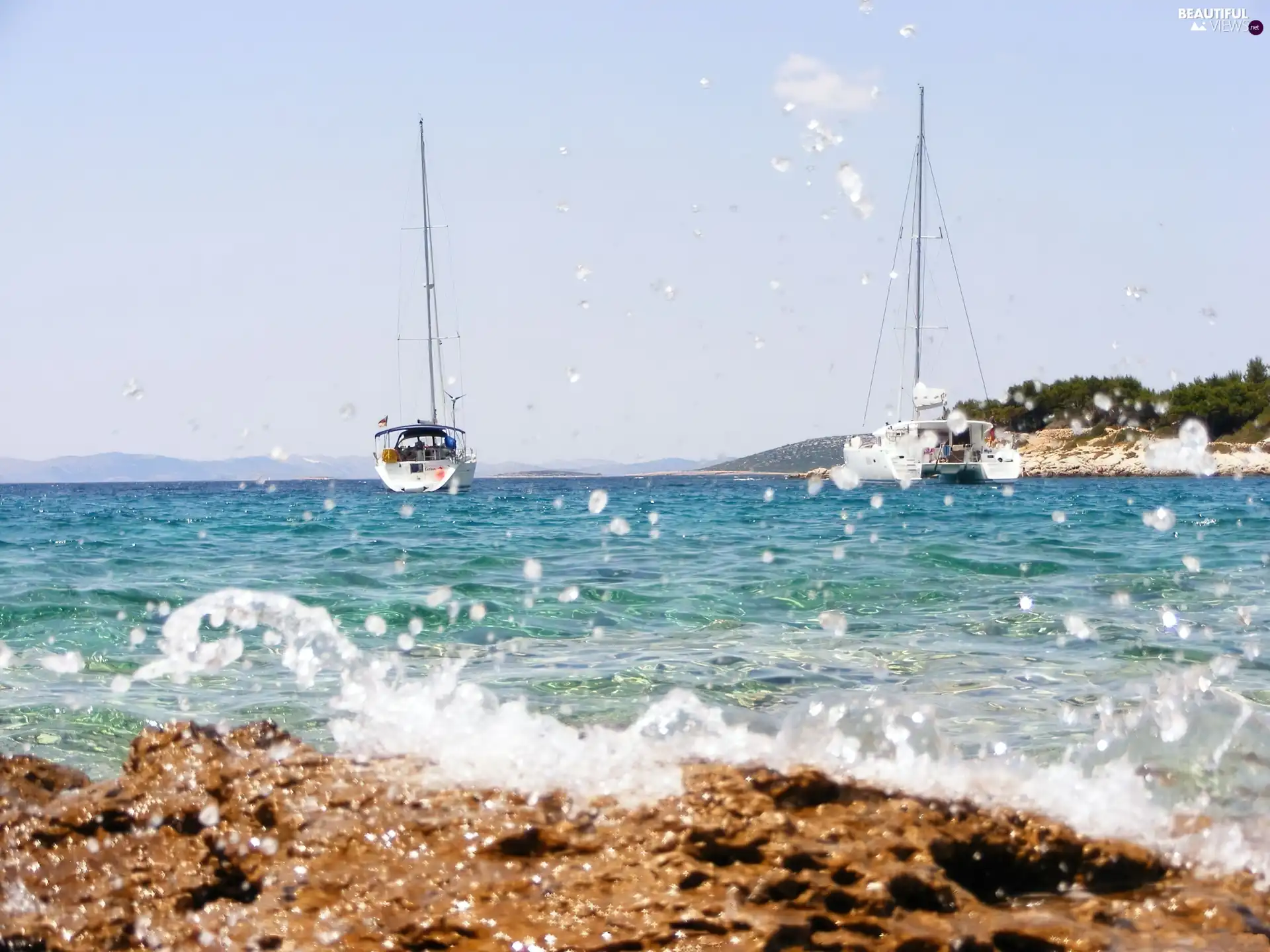 Yachts, drops, water, sea