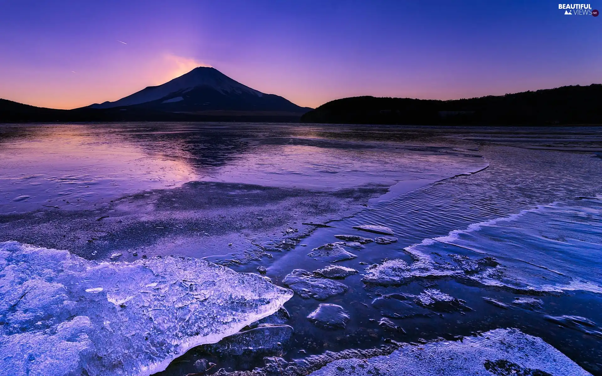 Mountains, Kry, sun, ice, lake, west, winter